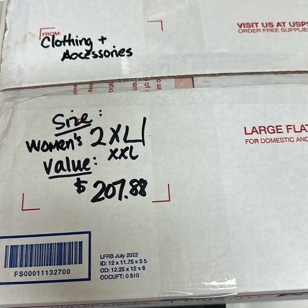 2XL XXL Women’s Clothing and Accessories Mystery Box valued over $200 NWT items!